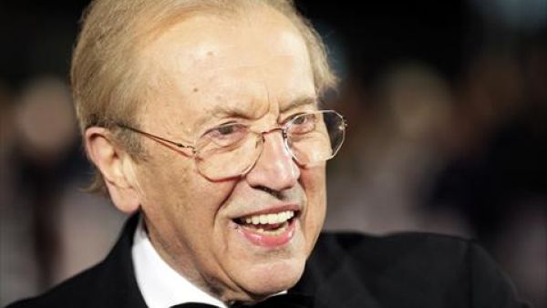 A picture dated October 15, 2008 shows British former political commentator Sir David Frost attending the world premiere of US director Ron Howard's film 'Frost/Nixon' in London's Leicester Square. (AFP)
