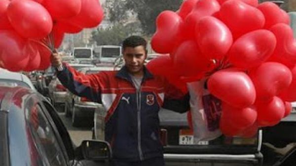Many Egyptians are ignoring the Salafis call to boycott Valentine's Day (Photo: The Elder of Ziyon)