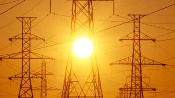 Damascus suffered power cuts over night