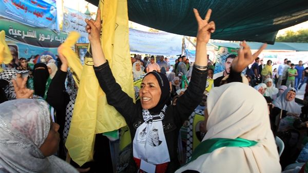 Mothers celebrate the end of the hunger strike and a victory for the prisoners and their families