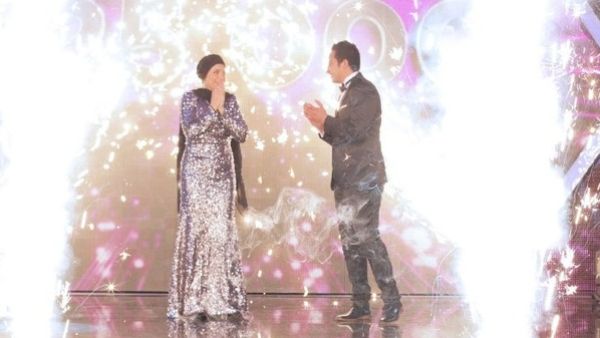Iranian vocalist Ermia sparked controversy after winning Googoosh Music Academy’s $25,000 award last week. (Photo: Manoto TV)
