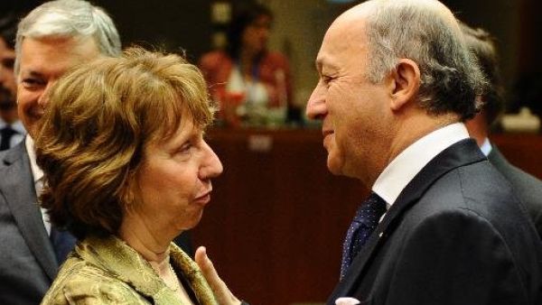 وزيرا خارجية فرنسا لوران فابيوس والاتحاد الاوروبي كاثرين اشتون