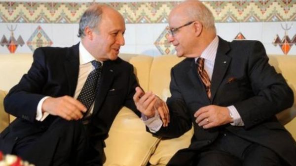 فابيوس واثق من اعطاء دفع جديد للعلاقات الفرنسية الجزائرية 