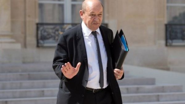 وزير الدفاع الفرنسي جان ايف لودريان