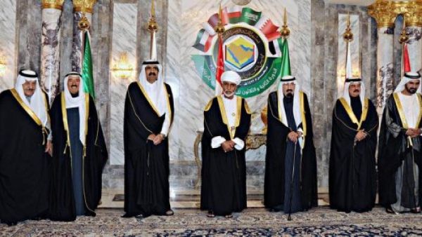 قادة دول الخليج في صورة تذكارية خلال قمة دول مجلس التعاون في الرياض
