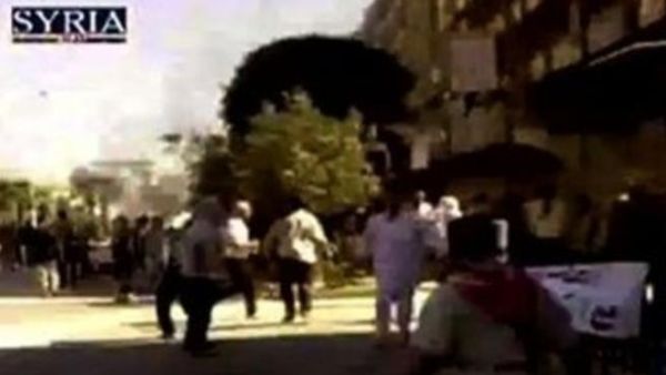 صورة من تسجيل فيديو لتظاهرات في مدينة حماة