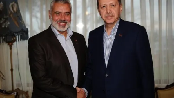 اردوغان مستقبلا هنية في اسطنبول
