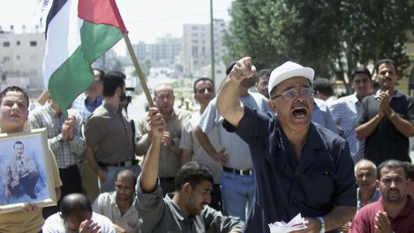 Image of protests in support of hunger-striking Palestinian prisoners in 2004. 2011 is not the first year of protests and
 hunger strikes - but will they be more effective on the back of the Palestinian Spring?