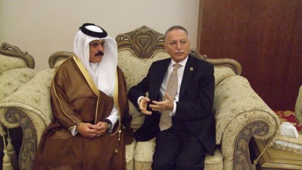 إحسان أوغلو والعطية في لقاء على هامش اجتماع وزراء الزراعة بالخرطوم