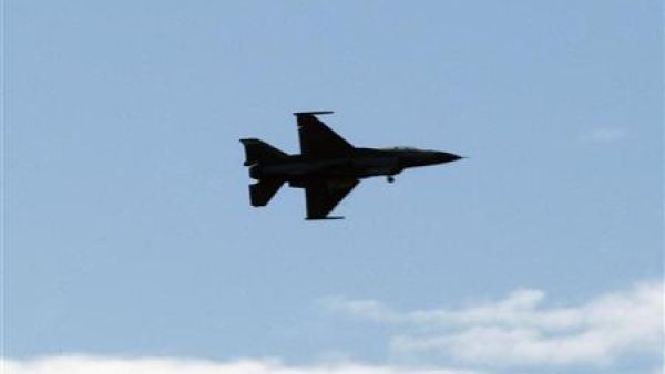 طائرة اف-16 اميركية