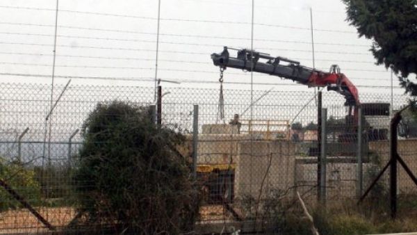 الحدود بين اسرائيل ولبنان عند بوابة فاطمة 
