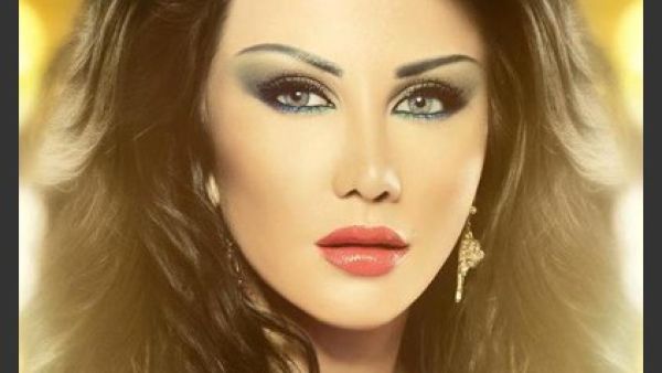 Syrian beauty and starlet Jenny Asper shows she is not anti-American at all. (image courtesy of anazahra.com) Syrian beauty and starlet Jenny Asper shows she is not anti-American at all. (image courtesy of anazahra.com)