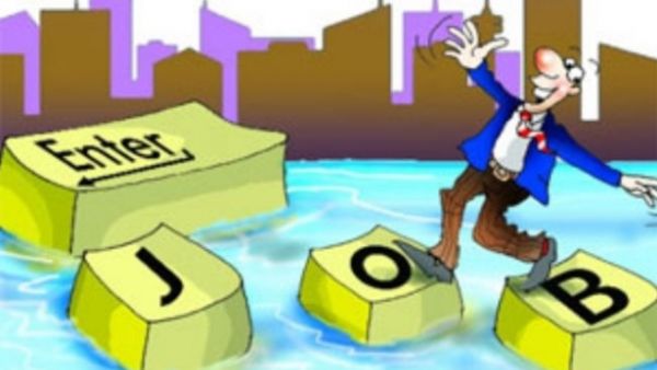 ولمحبّي التكنولوجيا والكومبيوترات، يتقاضى مدير نظم المعلومات والكومبيوتر الذي غالباً ما يكون مسؤول عن السياسة العامة للشركة التي يعمل فيها حوالى الـ 100 ألف دولار في السنة