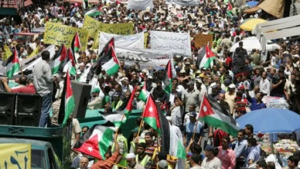 اردنيون يتظاهرون في عمان مطالبين بالاصلاح
