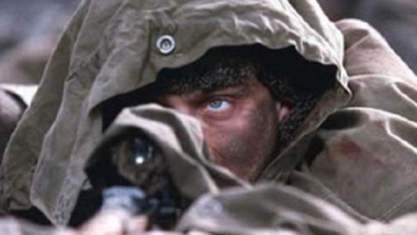 Jude Law in 'Enemy at the Gates' (Photo: theaceblackblog.com)