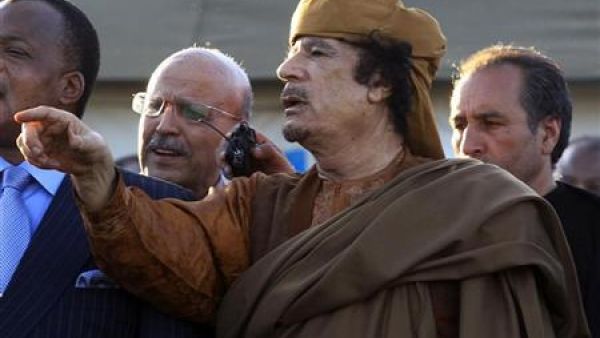 الزعيم الليبي معمر القذافي