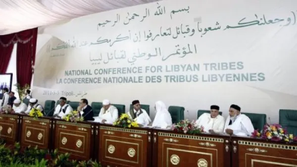 من اجتماع المؤتمر الوطني لقبائل ليبيا الوالي للقذافي في طرابلس
