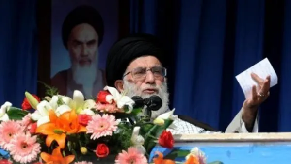 المرشد الاعلى للجمهورية الاسلامية الايرانية اية الله علي خامنئي