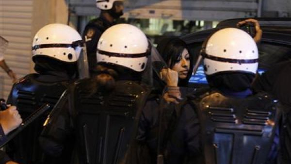 وات الامن تلقي القبض على زينب الخواجة ابنة الناشط الحقوقي عبد الله الخواجة
