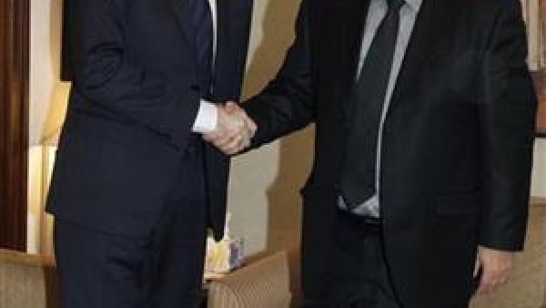 راخوي (الى اليسار) ونظيره المغربي عبد الاله بن كيران في الرباط 
