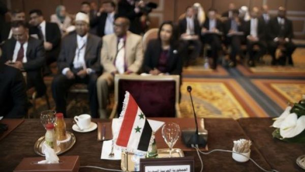 الجامعة تدعو لانشاء قوة عربية دولية ودمشق ترفض "جملة وتفصيلا"
