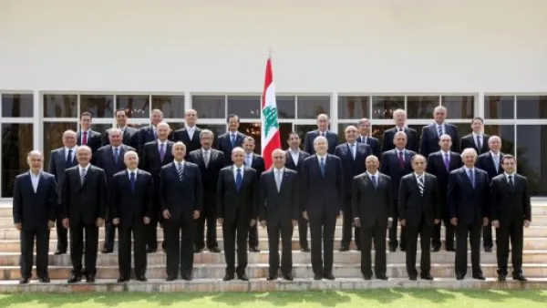 الحكومة اللبنانية الجديدة التي يجري مناقشة الثقة بشأنها الثلاثاء
