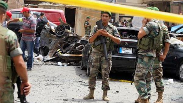Lebanon security forces stand whilst on duty in Beirut (Image via The Daily Star)