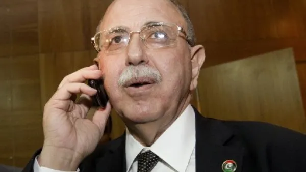 رئيس الوزراء الليبي عبد الرحيم الكيب 
