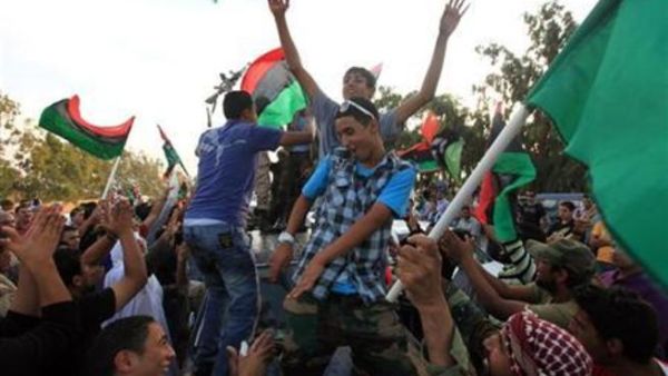 ليبيون يحتفلون في بنغازي
