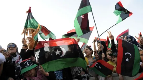 ليبيون يحتفلون باعلان التحرير