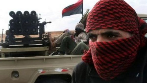 ثوار ليبيون قرب البريقة