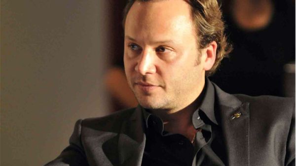 Actor Maxim Khalil was reportedly heavily assaulted by Syrian regime supporters. (Image: Al Arabiya)