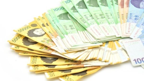 30 international private banks from Europe or North America have offices in Dubai (Shutterstock)