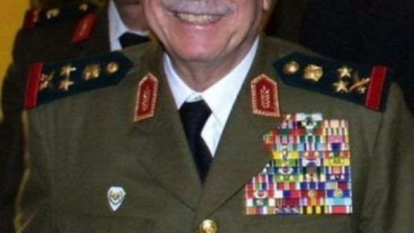 وزير الدفاع السوري الاسبق مصطفى طلاس