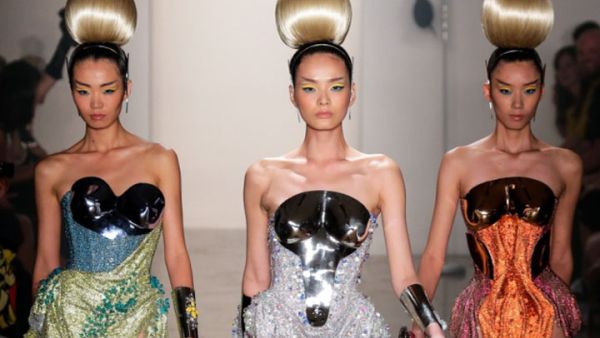 One of the daring looks at this year's NYFW. (Image: NYDailyNews)