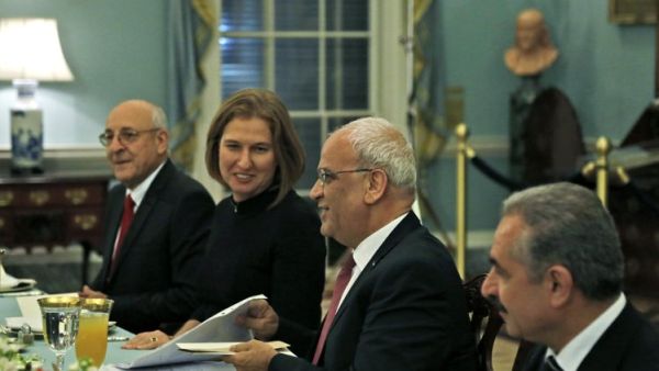 Both Israeli and Palestinian negotiation teams will meet with U.S. envoy Martin Indyk (File Archive/AFP)