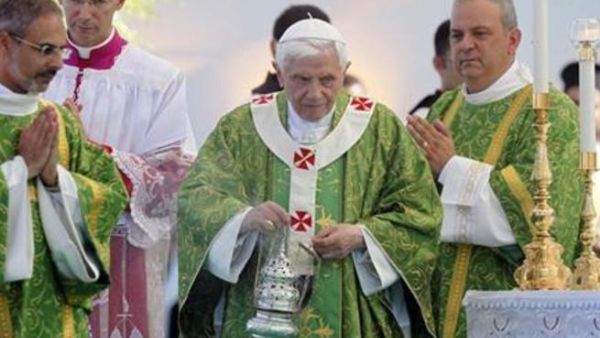 البابا بنديكت السادس عشر في بيروت يوم الاحد