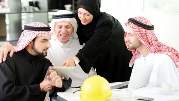 Saudi professionals are yet to fully utilize the LinkedIn platform to its maximum potential. (Image credit
: Shutterstock)