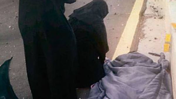 Salwa Juma Al Khobairi was in a car on the Madina-Khaybar highway in western Saudi Arabia when she saw a crowd of people around a man who was bleeding as a result of an accident.