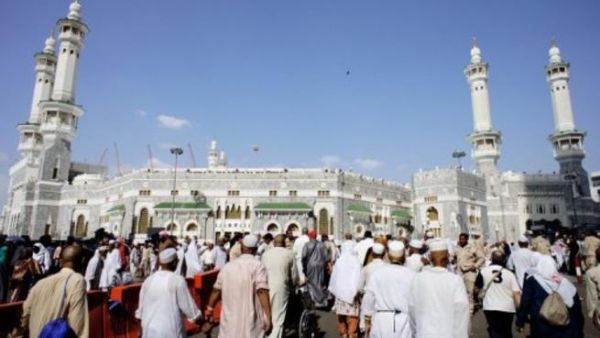 With fears of an epidemic spreading through Mecca, Saudi steps up efforts to keep the Hajj healthy.