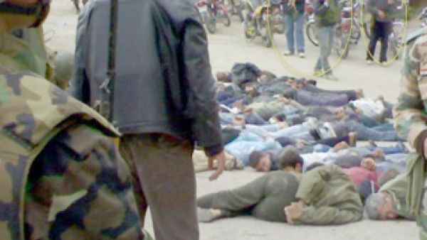 ساركوزي يريد فرض عقوبات اضافية على سوريا 