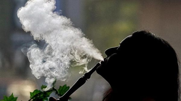 According to a new study from Abu Dhabi, smoking shisha can be more addictive than taking cocaine. (Getty/File)