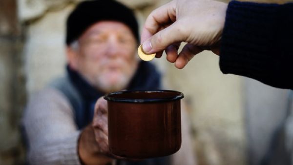 Saudi Arabia ranks tenth lowest poverty rate globally according to the recent World Bank poverty report, but measuring poverty is often done in absolute rather than relative terms (Shutterstock)