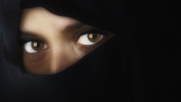 An undercover UK investigation revealed that Imams at some of Britain's biggest mosques were willing to marry off girls as young as 14. (Shutterstock)