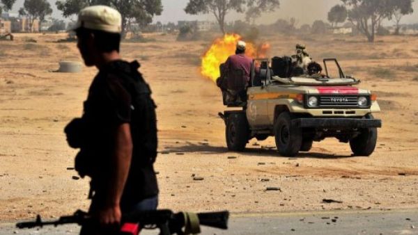 مقاتلون تابعون للمجلس الانتقالي خارج سرت