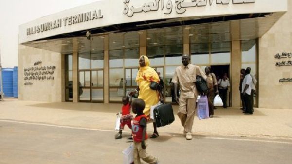 انتهاء جسر جوي لترحيل 12 الف سوداني جنوبي من السودان 