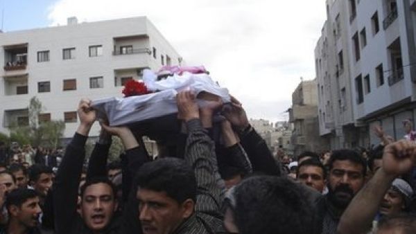 تشييع جثمان قتيل سقط قرب دمشق
