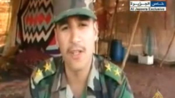 صورة ملتقطة من الفيديو  للضابط السوري