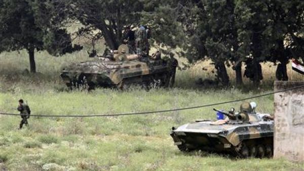 دبابات خلال اقتحامها لاحد المدن السورية