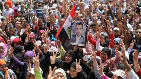 متظاهرون في ميدان التحرير